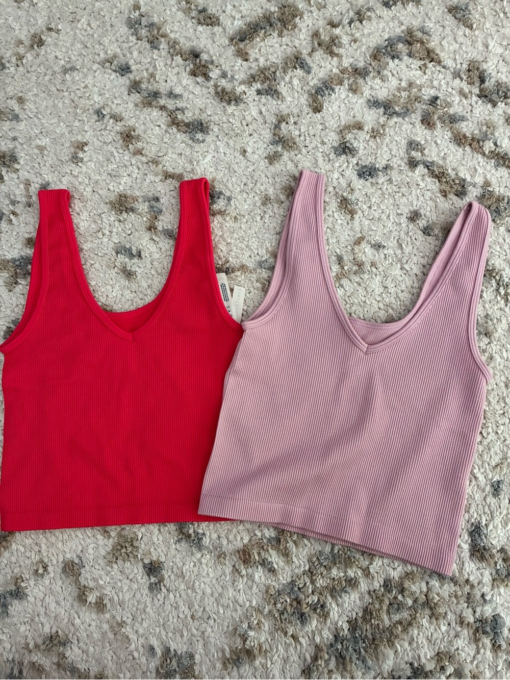 Aeropostale Ribbed V-Neck Crop Tank — Red & Light Pink